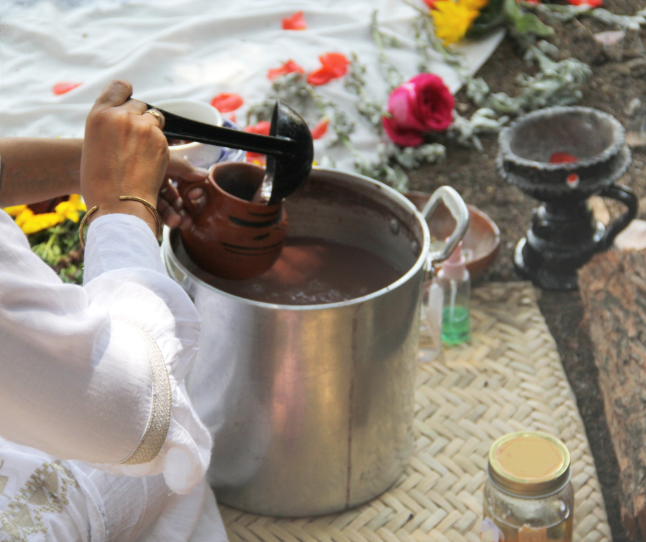Cocoa ceremony, ancestral ritual with roots in indigenous peoples, with access to spiritual dimensions, a rite impregnated with culture and spirituality stock photo