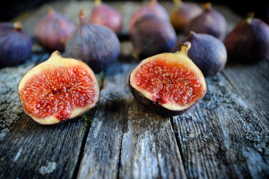 46083083 - fresh figs fruits close-up