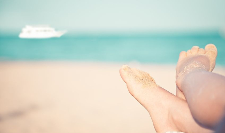 Sunburns in Adolescents and Adults, Increase Risk of Melanoma by 80 Percent