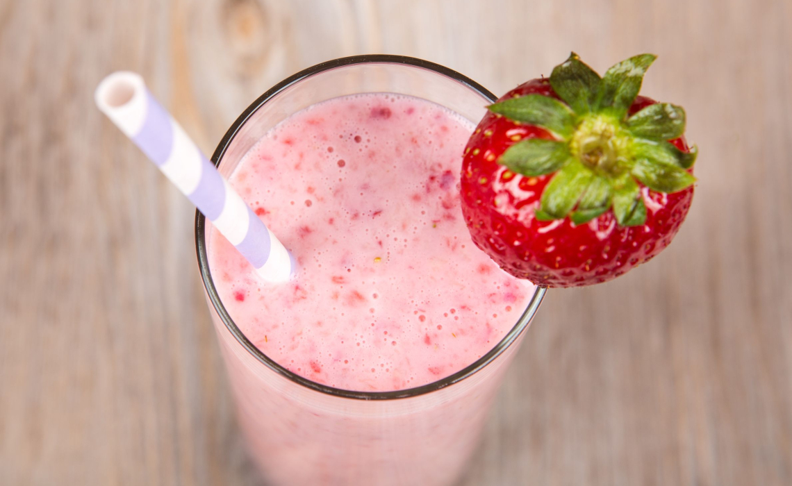 This Strawberry French Toast Warrior Smoothie Will Protect You All Morning Long!