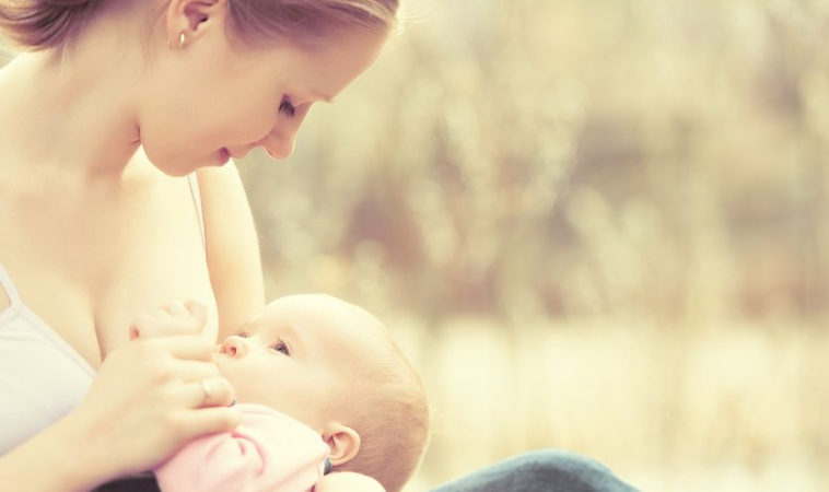 Breastfeeding may Offset Leukemia Risk, Study Says