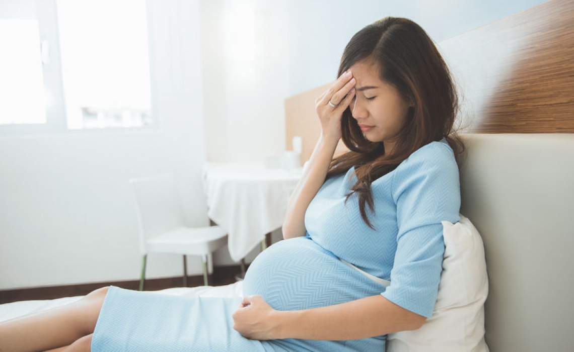 Severe Headache in Pregnant Women: When to Worry