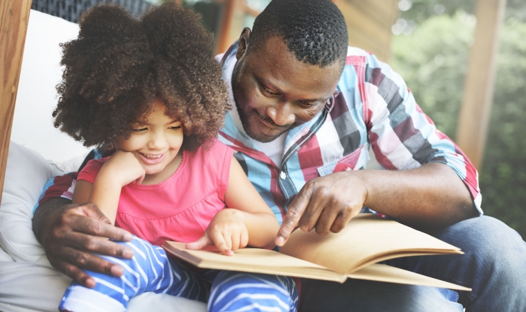 Reading with Toddlers Linked to Less Aggressive Parenting