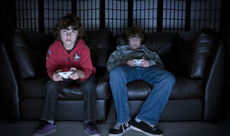 Brain Differences in Compulsive Video Game Players 